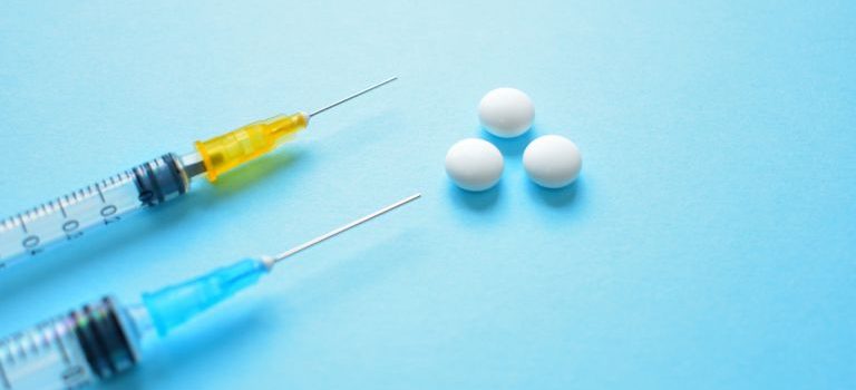 新宿に潜む病と闘う都市型内科患者たちのリアルな選択と生存戦略